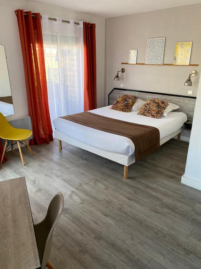 Amadour Hotel 2*